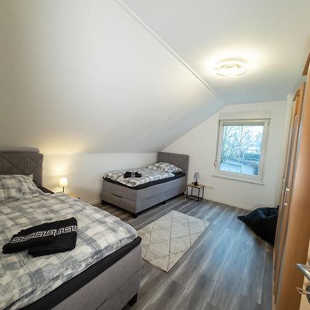 Ganzes Ferienhaus In Leipzig Mit Garage Und Fussbodenheizung エクステリア 写真
