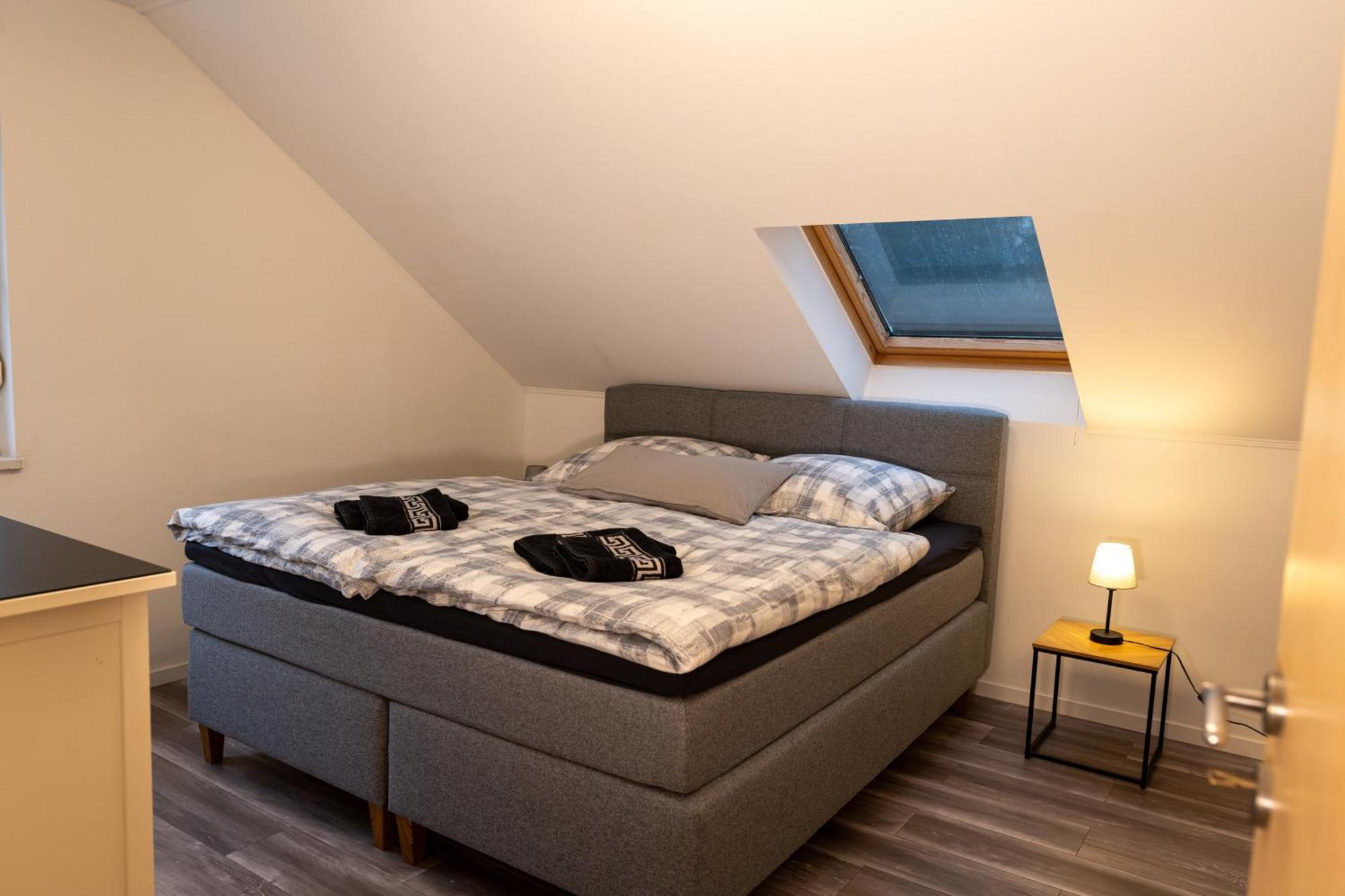 Ganzes Ferienhaus In Leipzig Mit Garage Und Fussbodenheizung エクステリア 写真