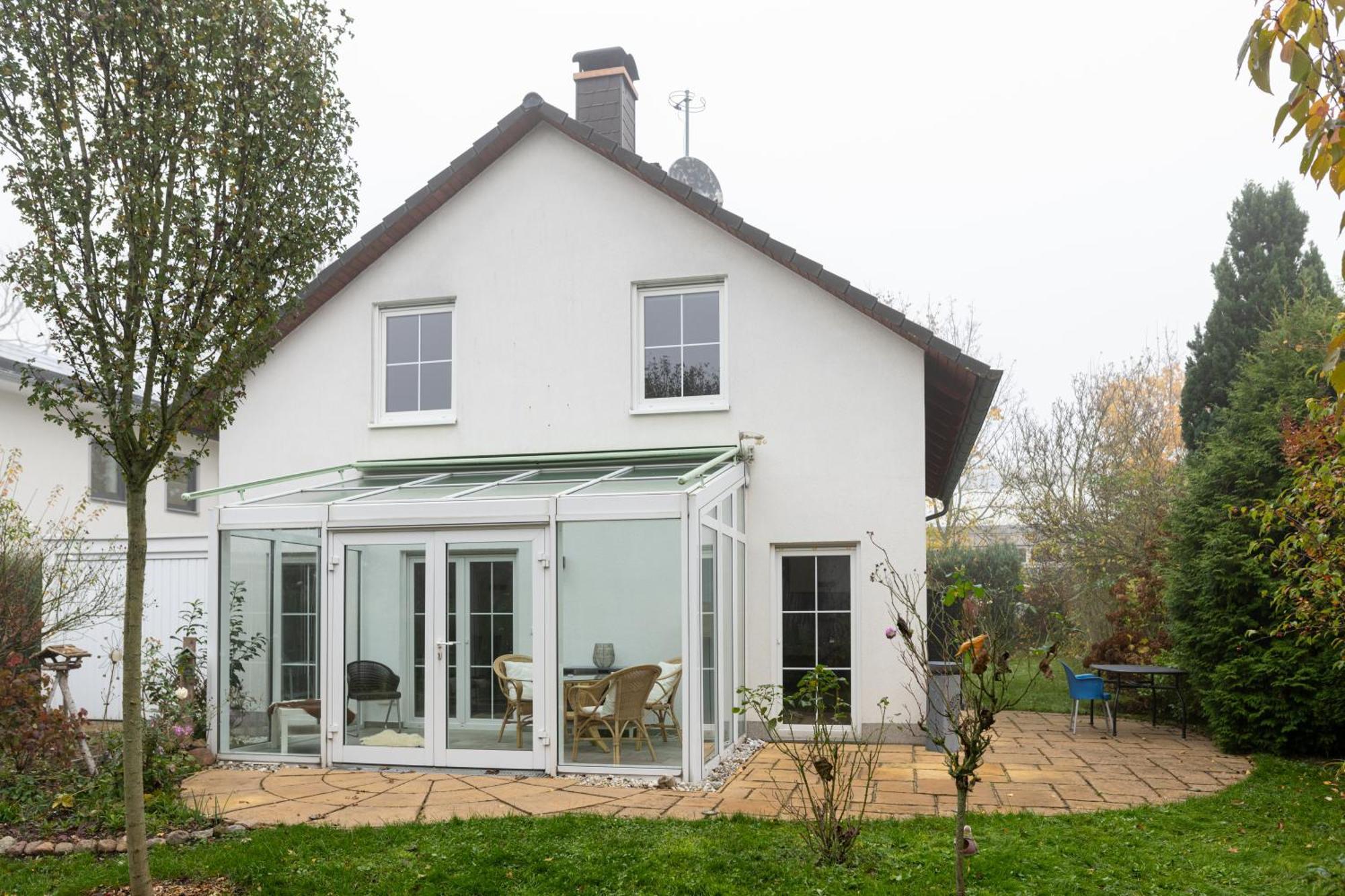 Ganzes Ferienhaus In Leipzig Mit Garage Und Fussbodenheizung エクステリア 写真